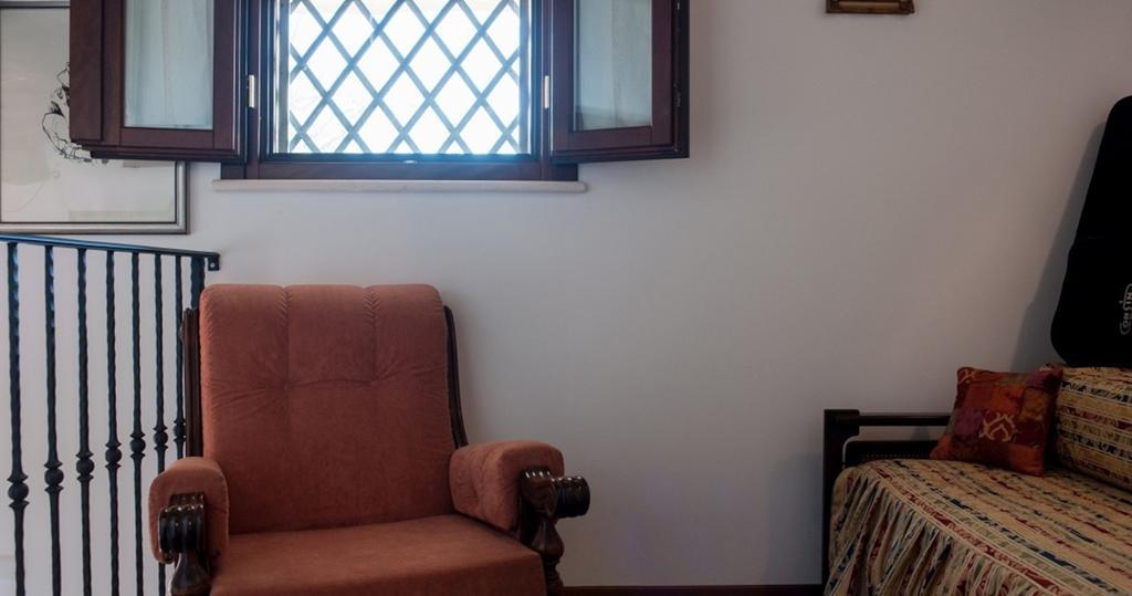 Villa Anna Savini Casa Vacanze Atri Szoba fotó
